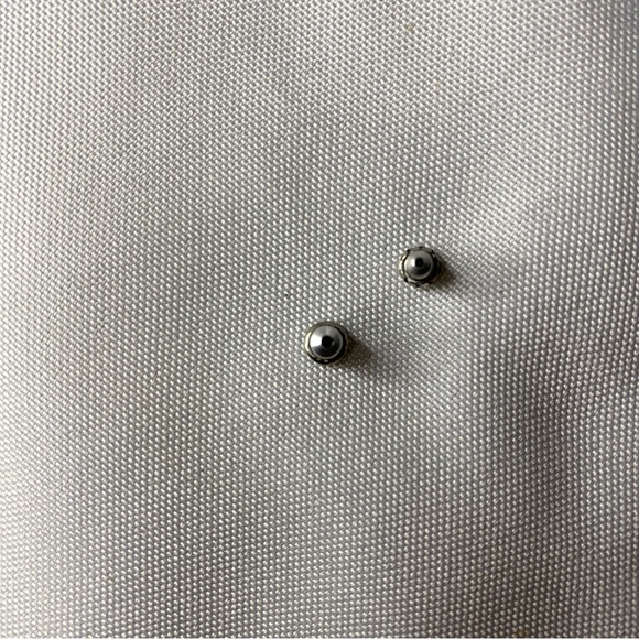 Elegant Purple Hoop Earrings - Picture 3 of 4